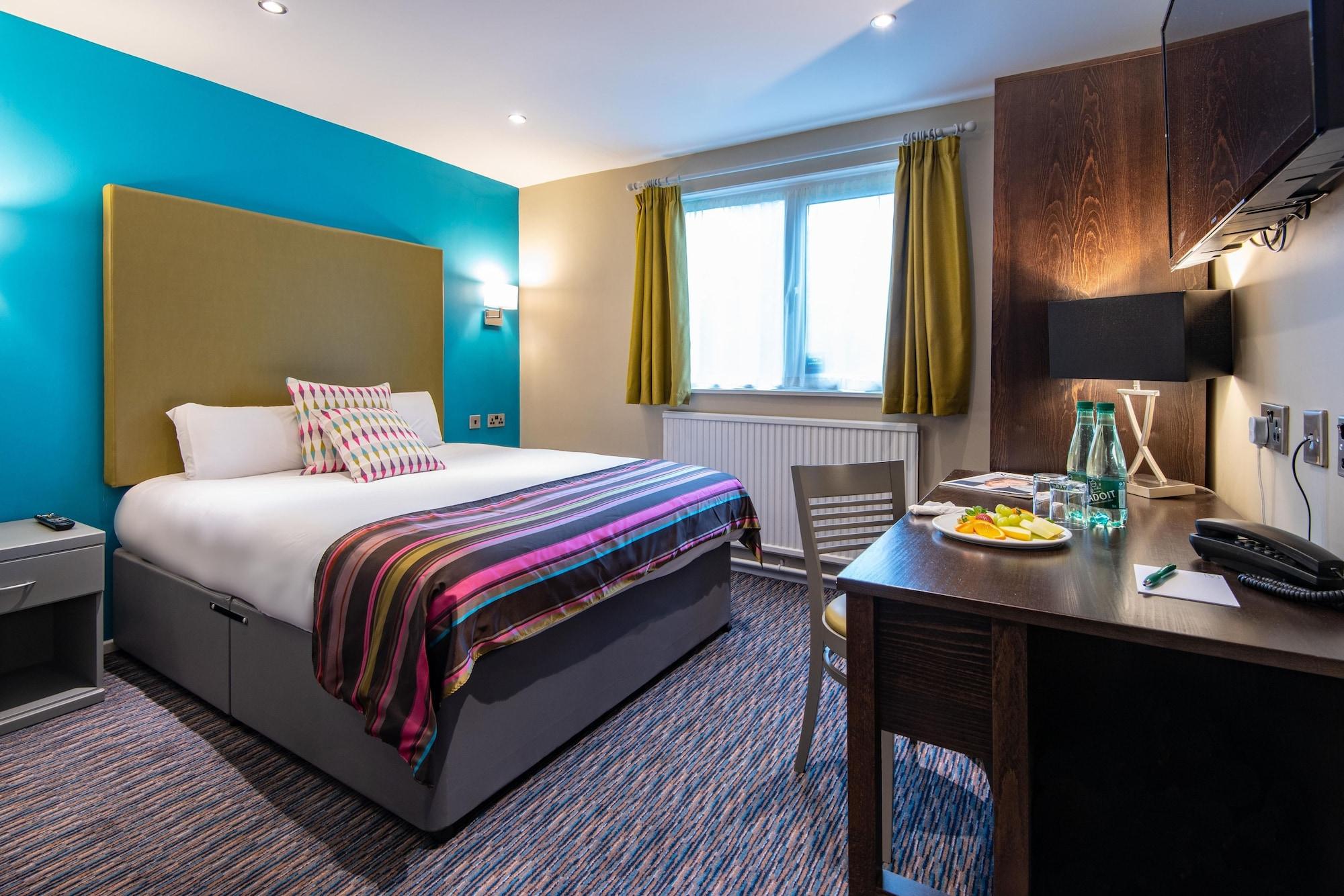 The Victoria Hotel Manchester By Compass Hospitality Oldham Kültér fotó
