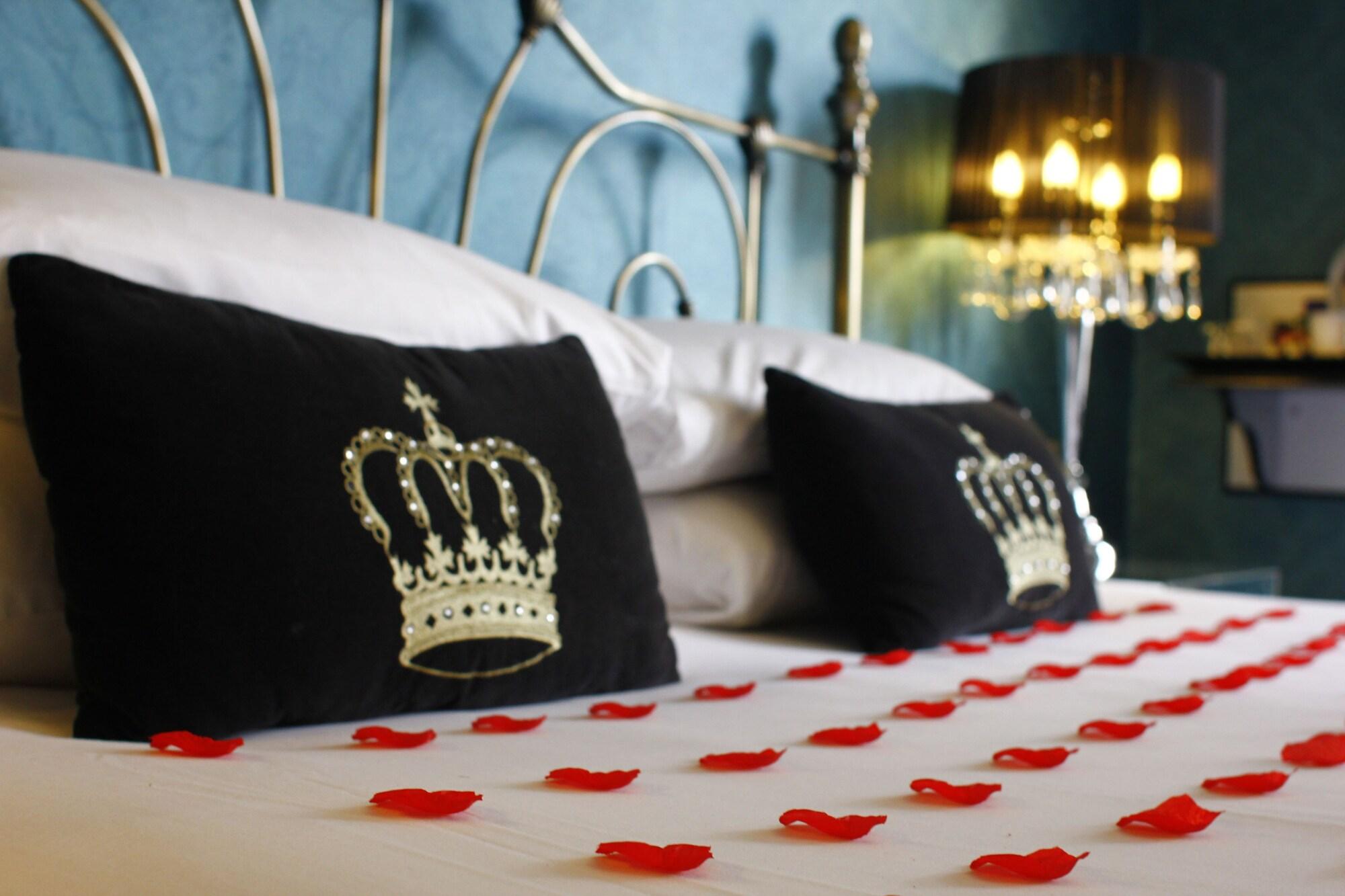 The Victoria Hotel Manchester By Compass Hospitality Oldham Kültér fotó
