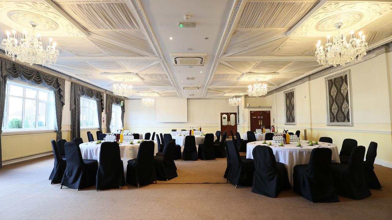 The Victoria Hotel Manchester By Compass Hospitality Oldham Kültér fotó
